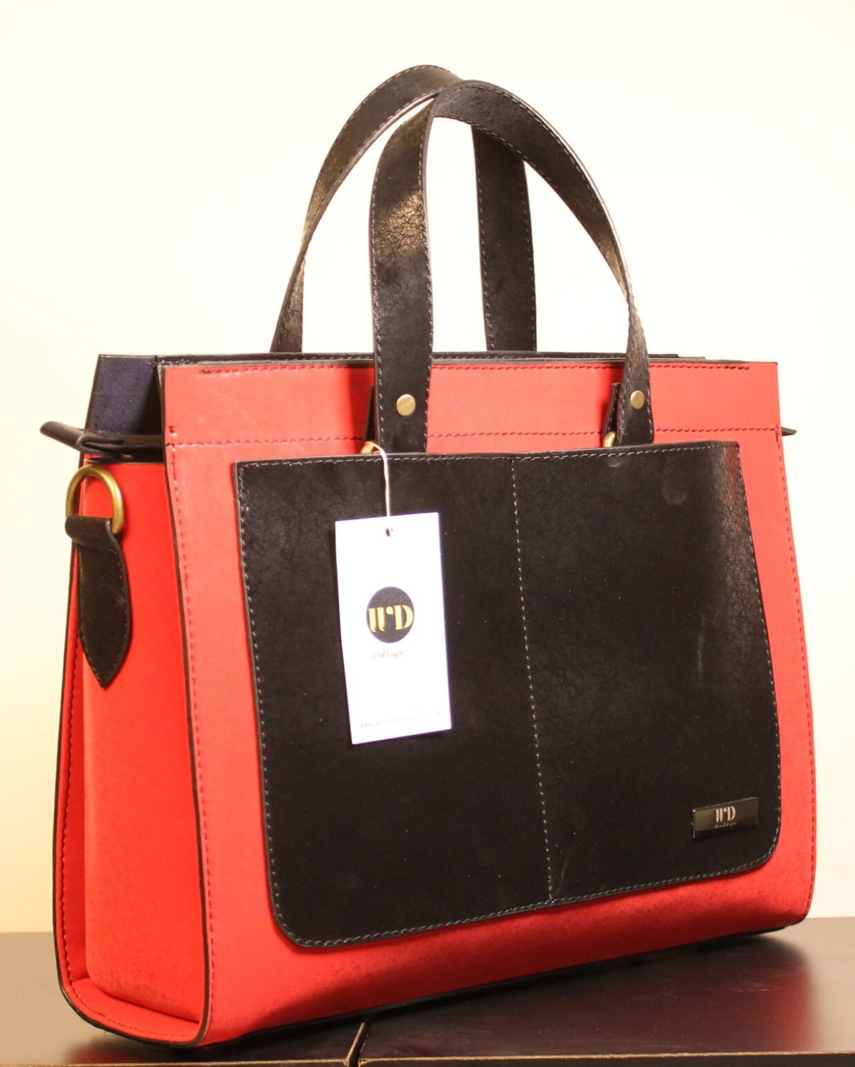 WD Punk Handbag RED - Image 4